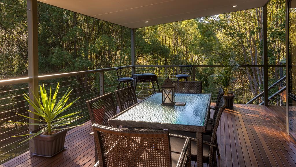 Babbling Brook Retreat Villa Limpinwood Стая снимка